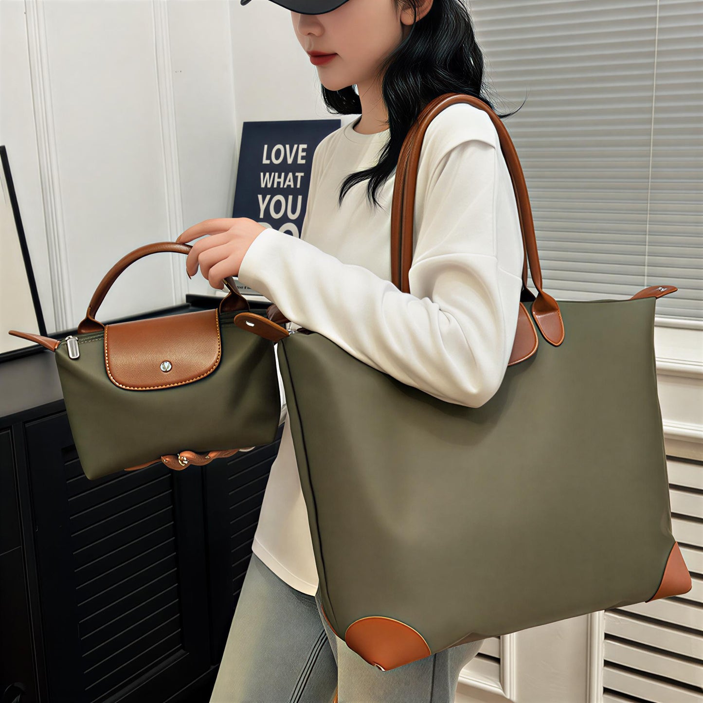 The Hudson Tote (+ FREE MINI TOTE)